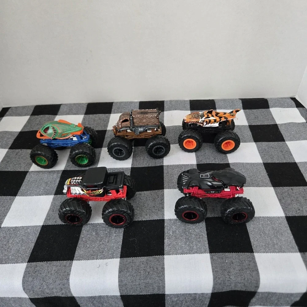 5 Hot Wheels Monster Truck Lot Chewbacca Piranha Darth Vader 1:64 Scale Die-Cast